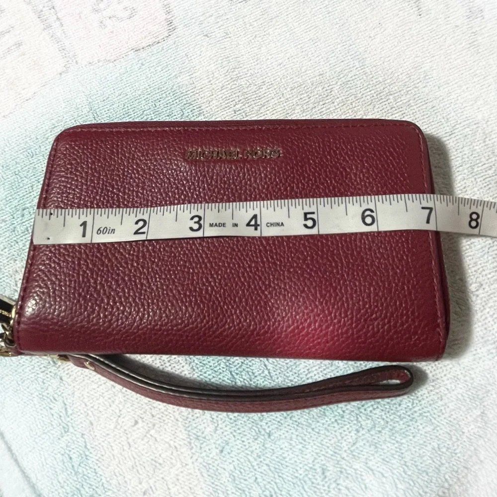 -‎ Michael Kors Red Women’s wallet OS